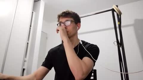 Snapshot of kpo10 chatting on 02-17-26, 06:10 Facu online show from 02-17-26, 06:10