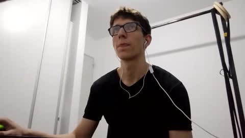 Snapshot of kpo10 chatting on 03-03-26, 12:22 Facu online show from 03-03-26, 12:22