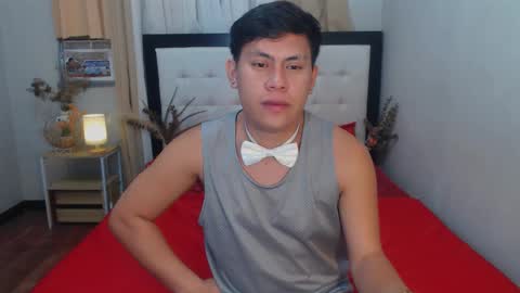 Snapshot of kramerfoxx chatting on 12-13-24, 08:15 Kramer online show from 12-13-24, 08:15