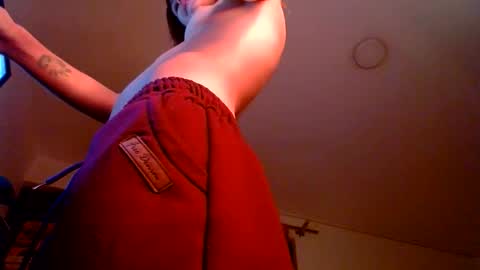 Snapshot of kratos_and_afrodita chatting on 05-18-26, 02:07 kratos_and_afrodita online show from 05-18-26, 02:07