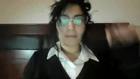 Snapshot of kreepyh0e_ chatting on 06-08-26, 10:21 kreepyh0e_ online show from 06-08-26, 10:21