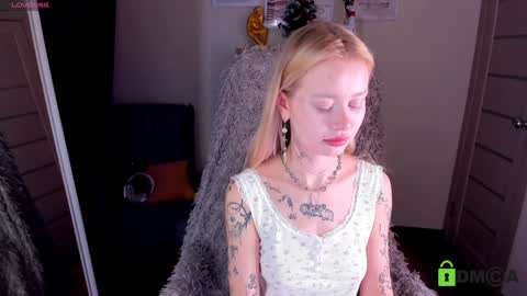 Snapshot of kris_grant chatting on 01-08-25, 10:37 kris_grant online show from 01-08-25, 10:37