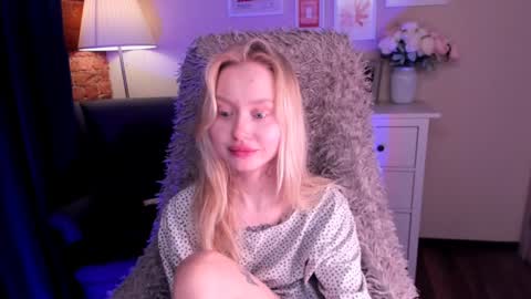 Snapshot of kris_grant chatting on 02-08-25, 01:44 kris_grant online show from 02-08-25, 01:44