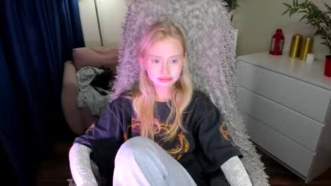 Snapshot of kris_grant chatting on 02-22-25, 10:18 kris_grant online show from 02-22-25, 10:18