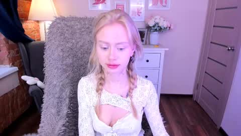 Snapshot of kris_grant chatting on 02-28-25, 10:30 kris_grant online show from 02-28-25, 10:30