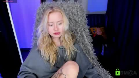 Snapshot of kris_grant chatting on 03-05-25, 02:12 kris_grant online show from 03-05-25, 02:12