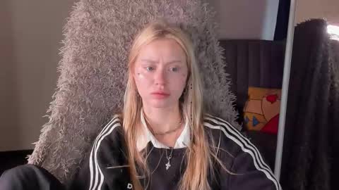 Snapshot of kris_grant chatting on 09-17-25, 10:50 kris_grant online show from 09-17-25, 10:50