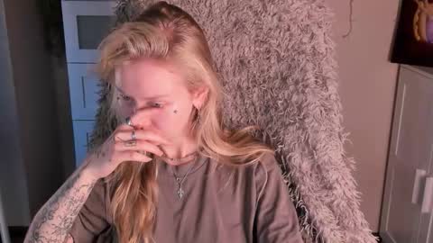 Snapshot of kris_grant chatting on 10-09-25, 10:35 kris_grant online show from 10-09-25, 10:35