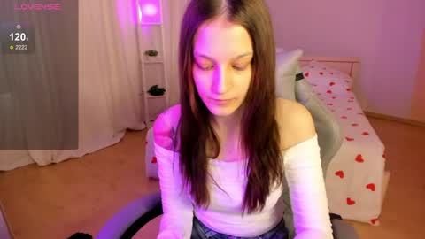 Snapshot of krisdoeill chatting on 04-06-26, 02:09 krisdoeill online show from 04-06-26, 02:09