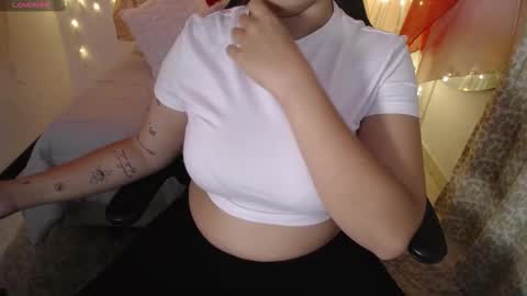 Snapshot of krishnaveni435486 chatting on 11-29-25, 01:14 Krish online show from 11-29-25, 01:14