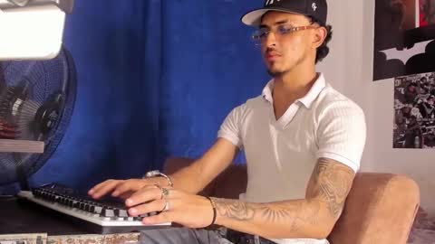 Kriss online show from 10-14-25, 12:22