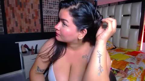 kriss_sweetboobs online show from 09-12-25, 02:28