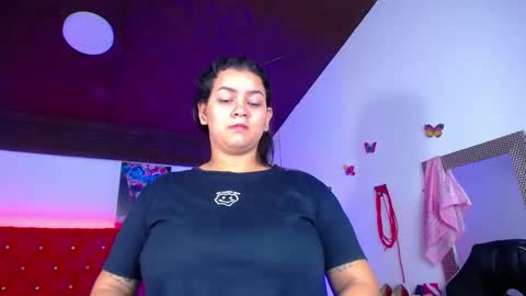 kriss_sweetboobs online show from 11-02-25, 11:12