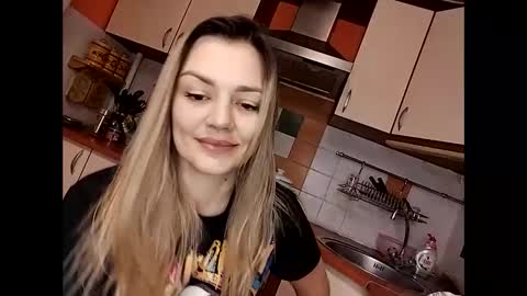 KrissSexi online show from 12-21-24, 06:19