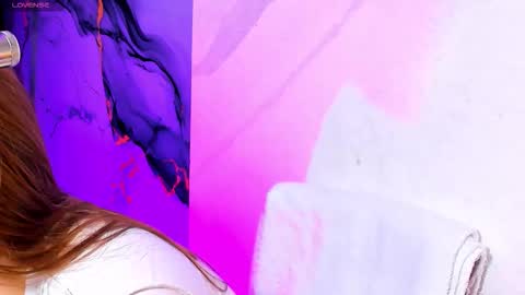 Snapshot of kristal_blond chatting on 12-22-25, 03:36 online show from 12-22-25, 03:36