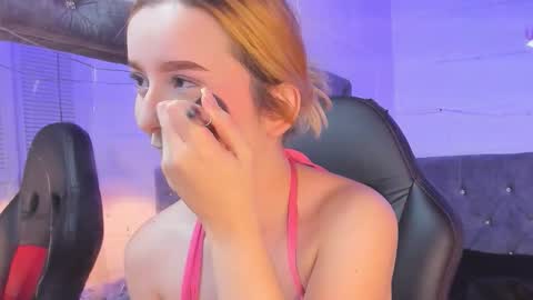 kristal online show from 11-25-25, 02:11