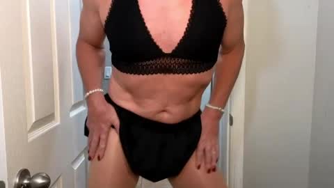 Snapshot of kristal_mountain chatting on 03-30-26, 04:35 Kristal Mountain online show from 03-30-26, 04:35