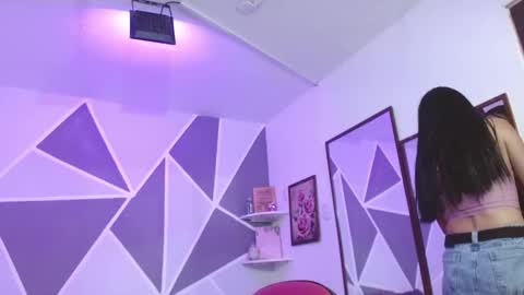 Snapshot of kristall_swan chatting on 03-03-25, 04:03 Kristall online show from 03-03-25, 04:03