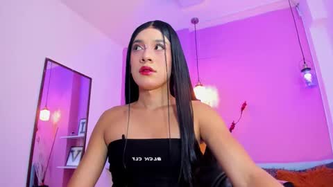 Snapshot of kristall_swan chatting on 09-28-25, 03:45 Kristall online show from 09-28-25, 03:45