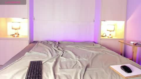 Snapshot of kristelgray chatting on 03-03-25, 06:01 kristelgray online show from 03-03-25, 06:01