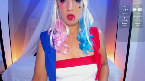 Kristen online show from 11-18-25, 04:55