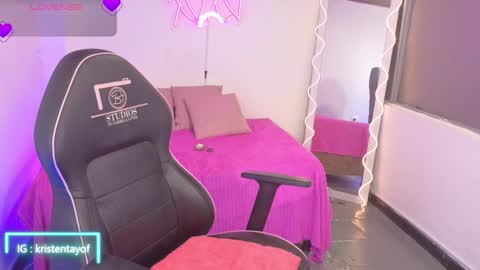 kristen_tay online show from 09-10-25, 04:12