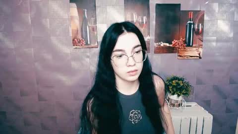 Snapshot of kristenx_x chatting on 09-22-25, 08:16 Kristen online show from 09-22-25, 08:16