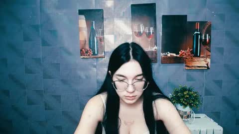 Snapshot of kristenx_x chatting on 09-29-25, 06:40 Kristen online show from 09-29-25, 06:40