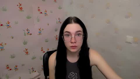 Snapshot of kristenx_x chatting on 10-28-25, 09:46 Kristen online show from 10-28-25, 09:46