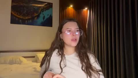 kristiekitty online show from 05-18-26, 06:03