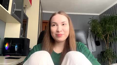 Mila online show from 04-28-26, 10:09