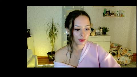 Kristina online show from 10-11-25, 01:42