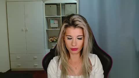 KristineAmore online show from 11-26-25, 07:48