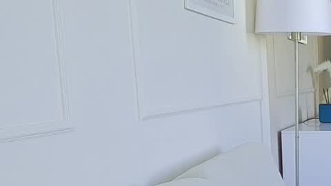 Kristi online show from 10-06-25, 04:54