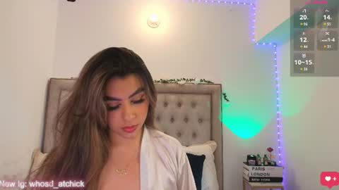 Snapshot of kristy_calderon chatting on 06-20-26, 10:01 Juliette online show from 06-20-26, 10:01