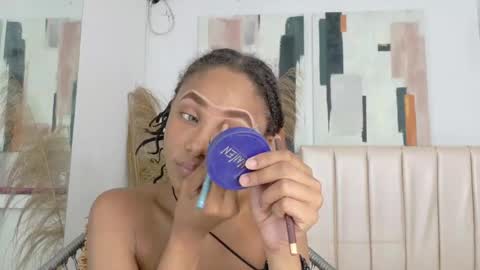 Snapshot of kristyl_paez chatting on 06-02-26, 07:38 Cristina online show from 06-02-26, 07:38
