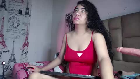 Snapshot of kristynsmith20 chatting on 02-08-26, 03:32 kristynsmith20 online show from 02-08-26, 03:32