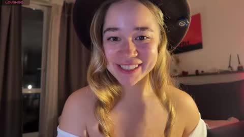 Snapshot of kristyspiritedaway chatting on 03-09-25, 08:42 Kristy Nip slip shady Best model on CB online show from 03-09-25, 08:42