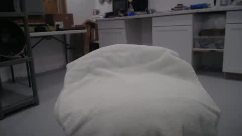 Snapshot of kronur chatting on 10-24-25, 10:33 kronur online show from 10-24-25, 10:33