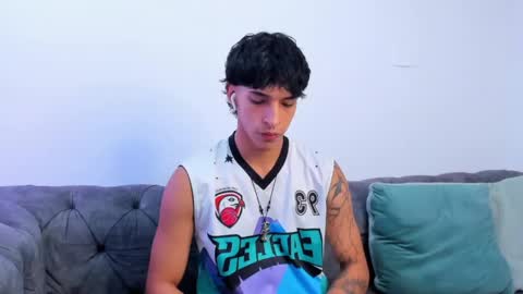 Snapshot of kroywave chatting on 05-12-26, 03:03 Kroy Wave Muscle Tattoos Latino online show from 05-12-26, 03:03
