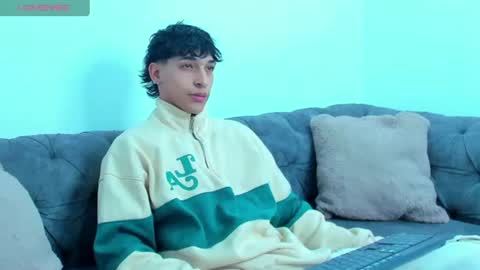 Snapshot of kroywave chatting on 07-02-26, 03:17 Kroy Wave Muscle Tattoos Latino online show from 07-02-26, 03:17