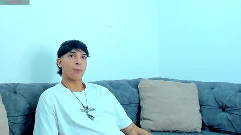 Snapshot of kroywave chatting on 07-10-26, 03:44 Kroy Wave Muscle Tattoos Latino online show from 07-10-26, 03:44