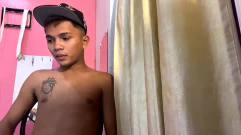 Snapshot of krunoxx chatting on 02-04-26, 06:47 clarence online show from 02-04-26, 06:47