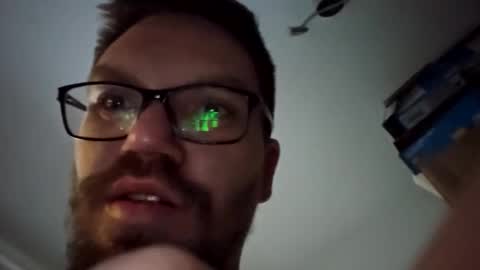 Snapshot of kryptoni18435 chatting on 01-06-26, 02:32 Tommy online show from 01-06-26, 02:32