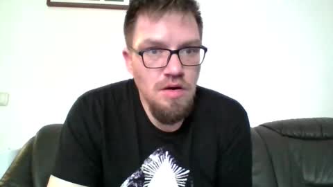 Snapshot of kryptoni18435 chatting on 01-14-26, 11:49 Tommy online show from 01-14-26, 11:49