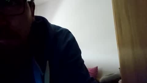 Snapshot of kryptoni18435 chatting on 02-25-26, 12:37 Tommy online show from 02-25-26, 12:37