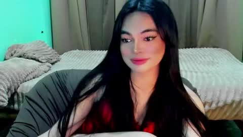 Snapshot of krystal_angel chatting on 07-06-26, 05:48 krystal_angel online show from 07-06-26, 05:48