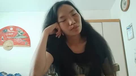 Snapshot of krystynafergeson chatting on 07-30-26, 08:13 Sophia online show from 07-30-26, 08:13