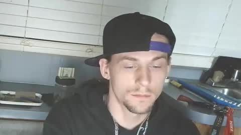 krytiar1992 online show from 11-22-25, 08:35