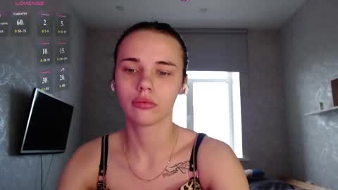 Snapshot of kseni_a chatting on 06-06-26, 08:08 Ksenia online show from 06-06-26, 08:08